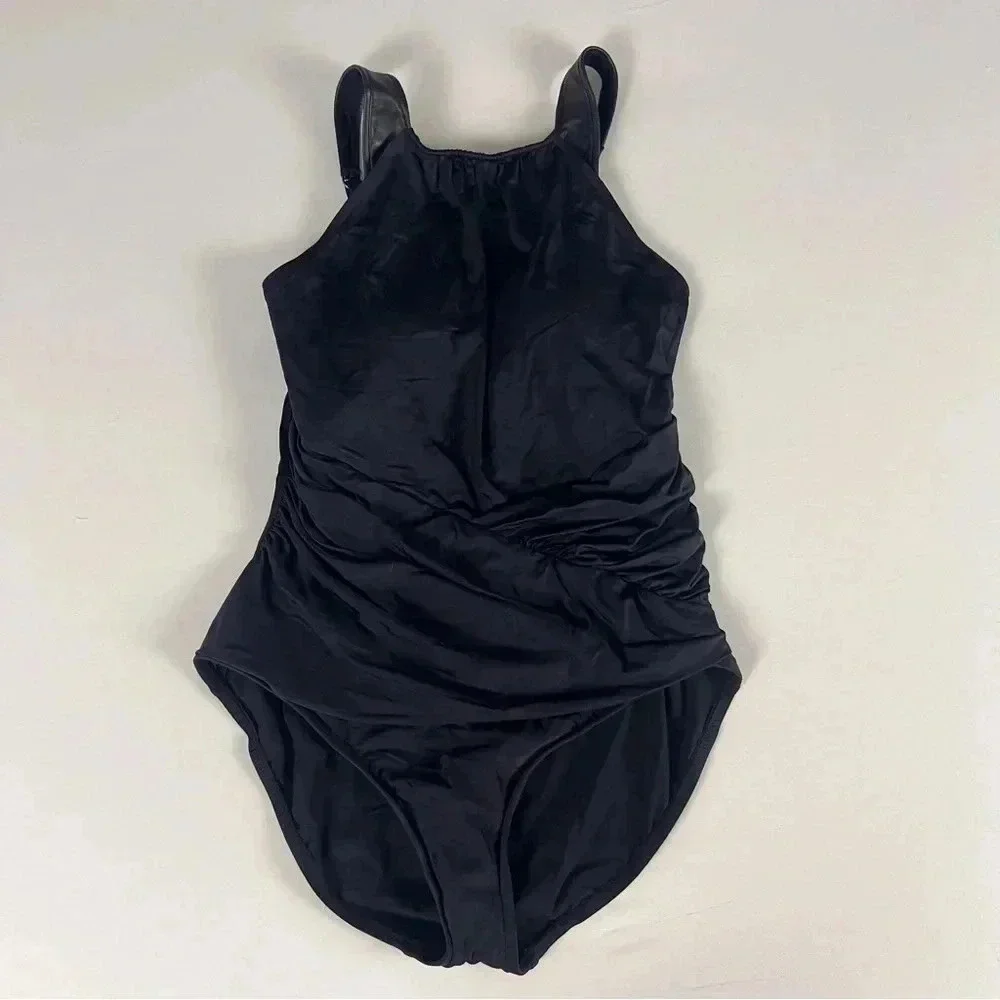 Magicsuit new without